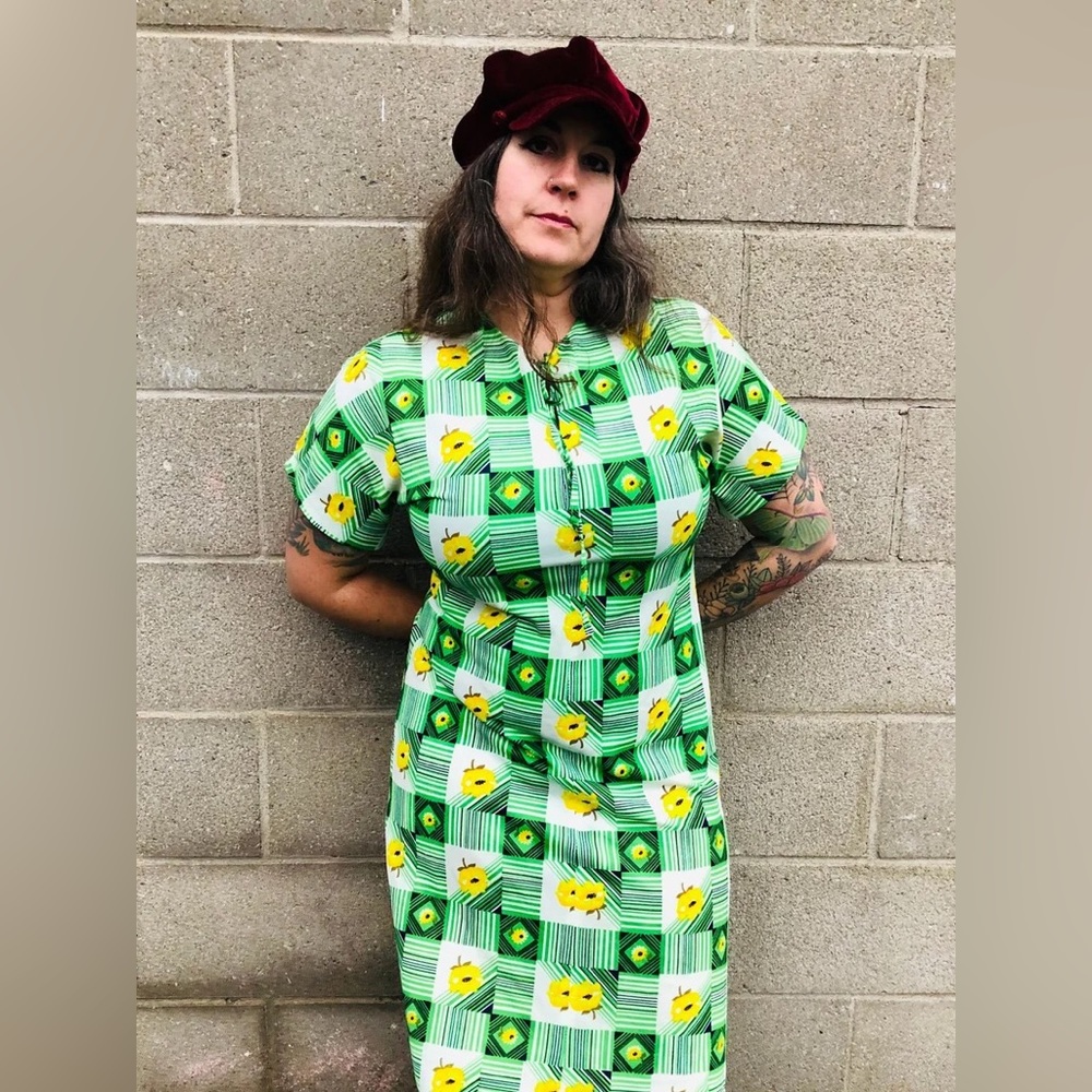 70s Bright green & yellow Vintage floral House dress Polyester geometric 1970s - Picture 3 of 7
